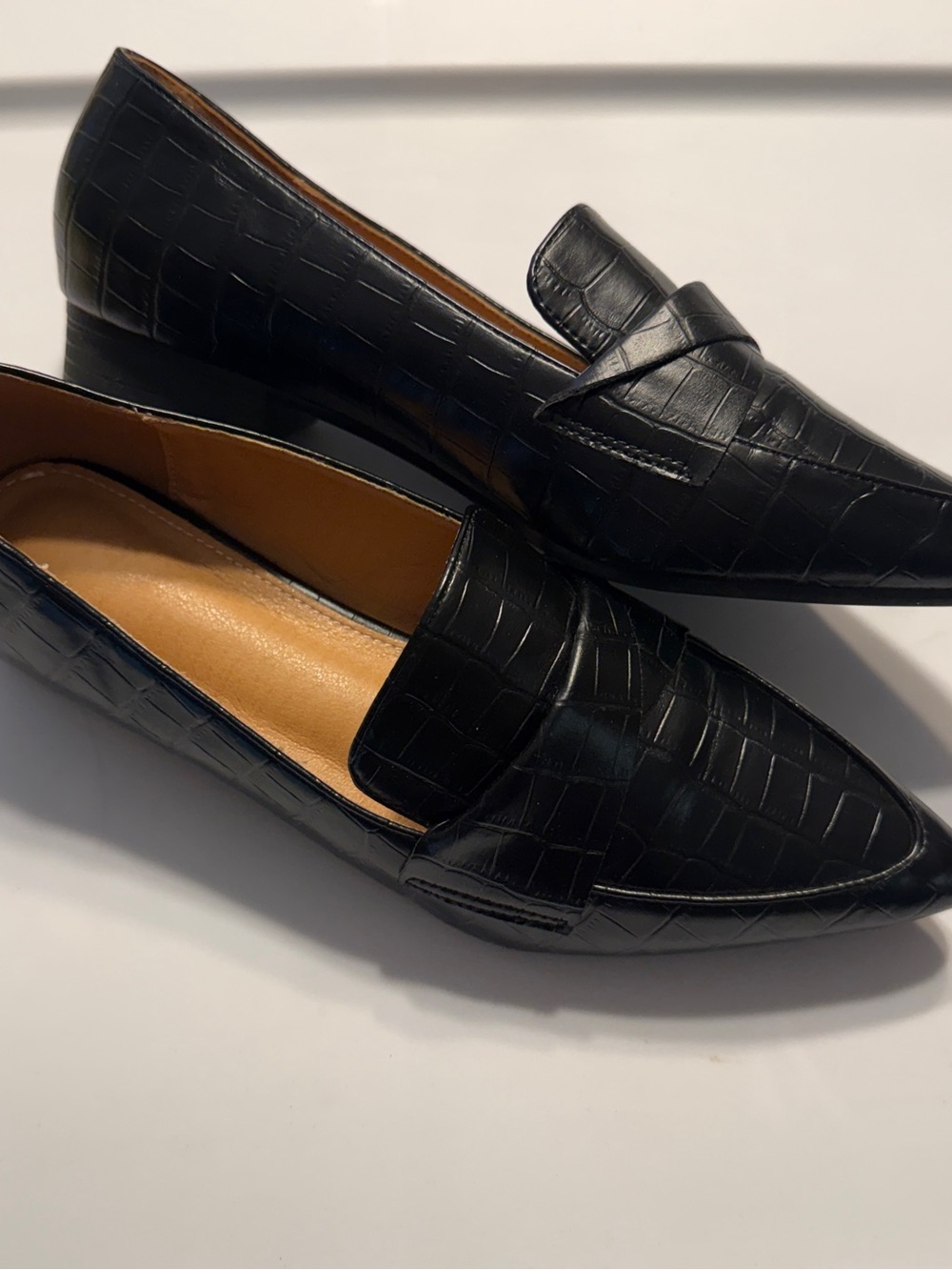 Classic Black Croc-Embossed Women's Loafers Sz 38 (US 8)